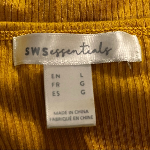 #135 SWS Essentials Gold Ribbed Cropped Tank with Adjustable Straps - Picture 5 of 7